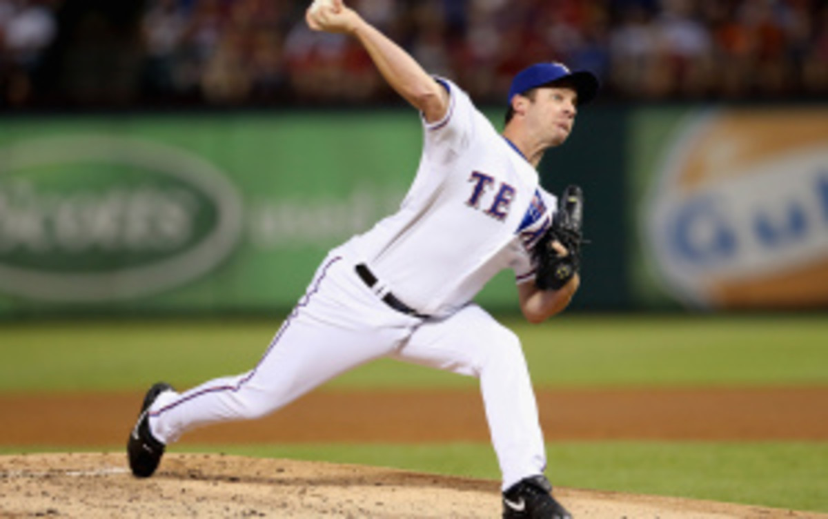 Roy Oswalt could get called up to the Rockies any day now. (Ronald Martinez/Getty Images)