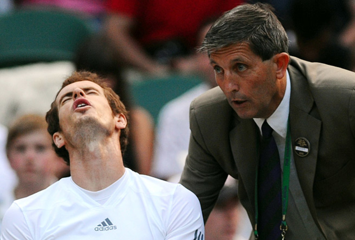 Andy Murray wasn't pleased to learn that the Centre Court roof would be closing during the semifinals.