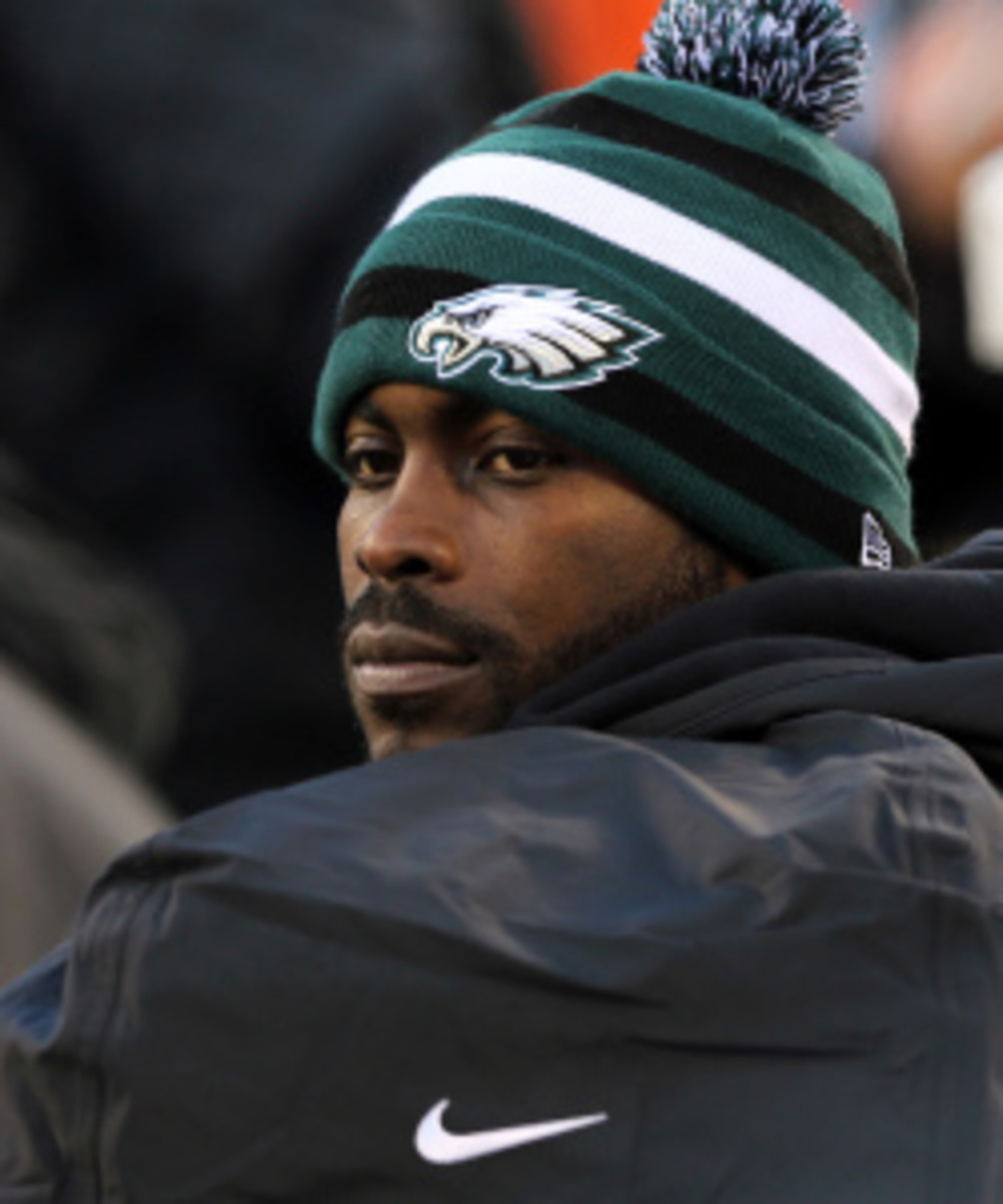 Michael Vick ripped into teammates after Andy Reid's firing as head coach. (Elsa/Getty Images)