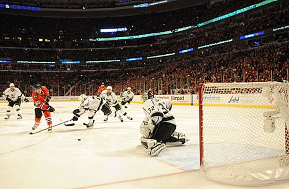 Jonathan Quick of Los Angeles Kings vs. Chicago Blackhawks