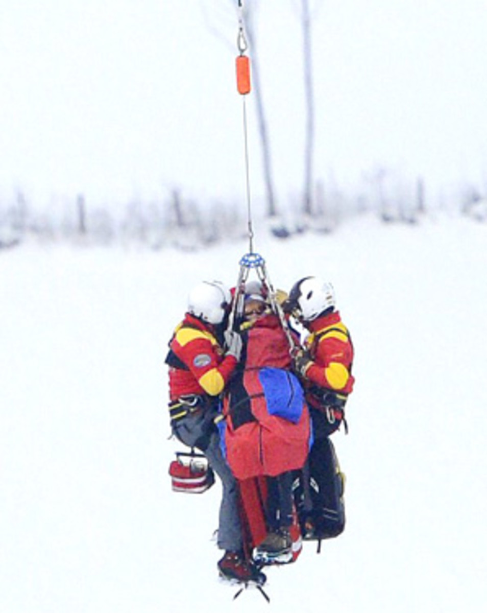Lindsey Vonn was airlifted from the course by helicopter and taken to the hospital.