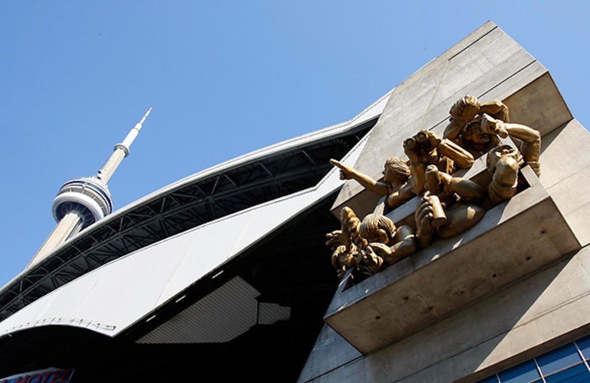Toronto's CN Tower is due to become one giant goal light once the playoffs commence. (John E. Sokolowski/US Presswire)