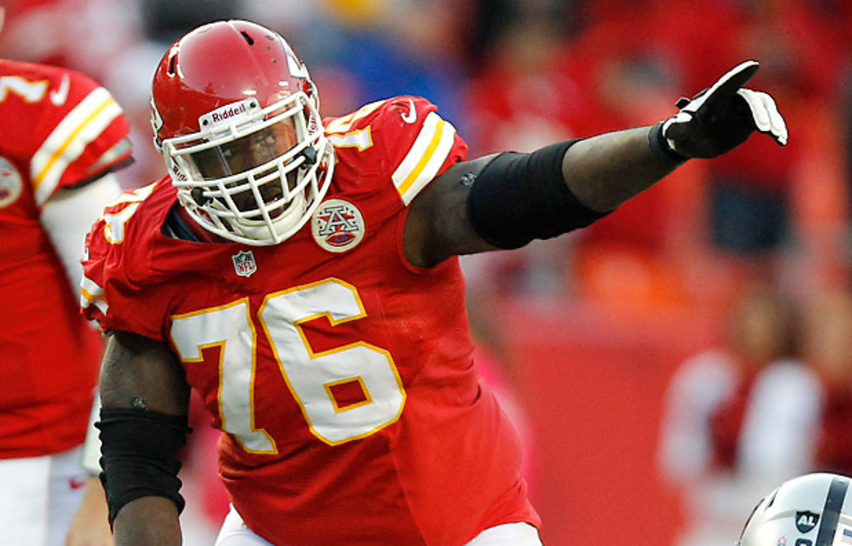 Branden Albert trade between Dolphins, Chiefs off? - Sports Illustrated