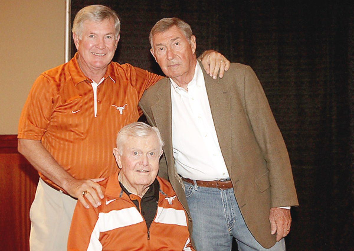 DeLoss Dodds (right) will reportedly step down as Texas athletic director after 32 years in the role.