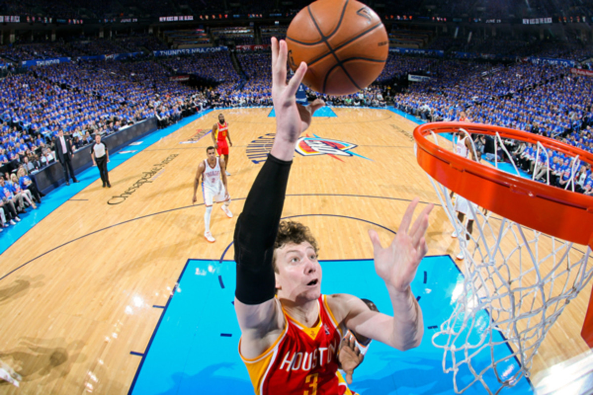 Omer Asik came up huge against the Thunder in Game 5. (Layne Murdoch/Getty Images)