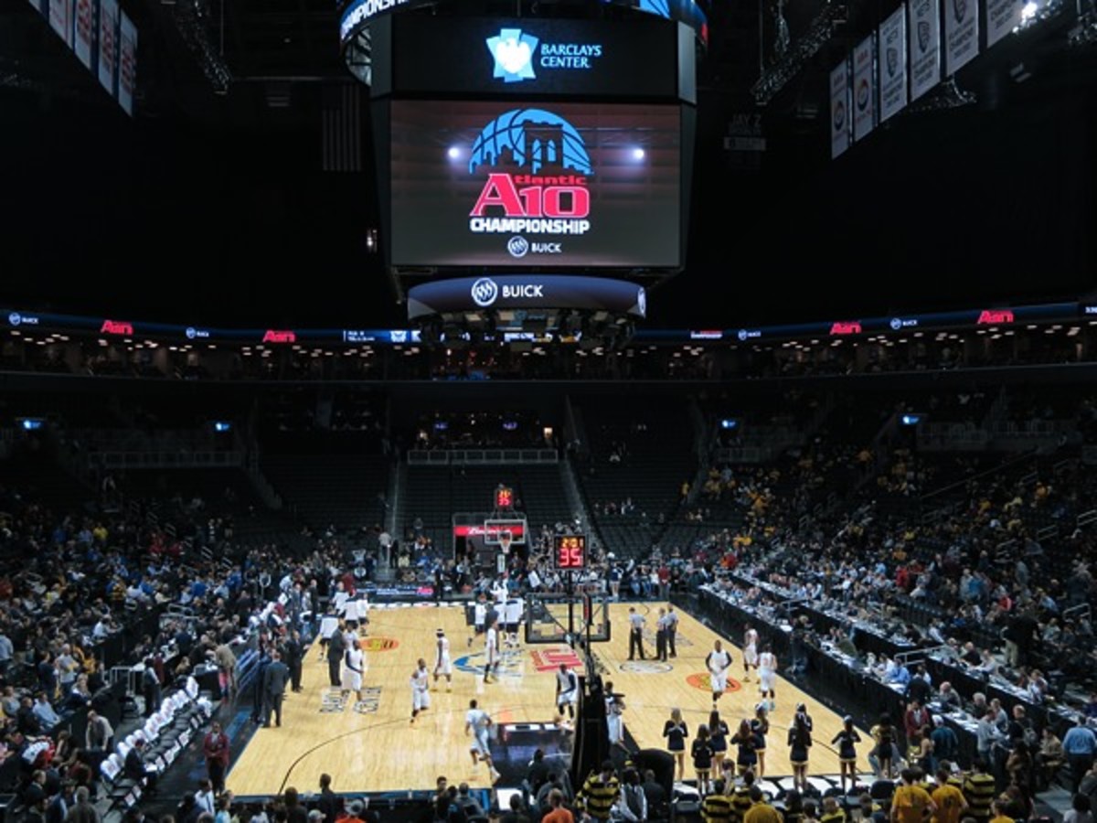 Another view of the court.