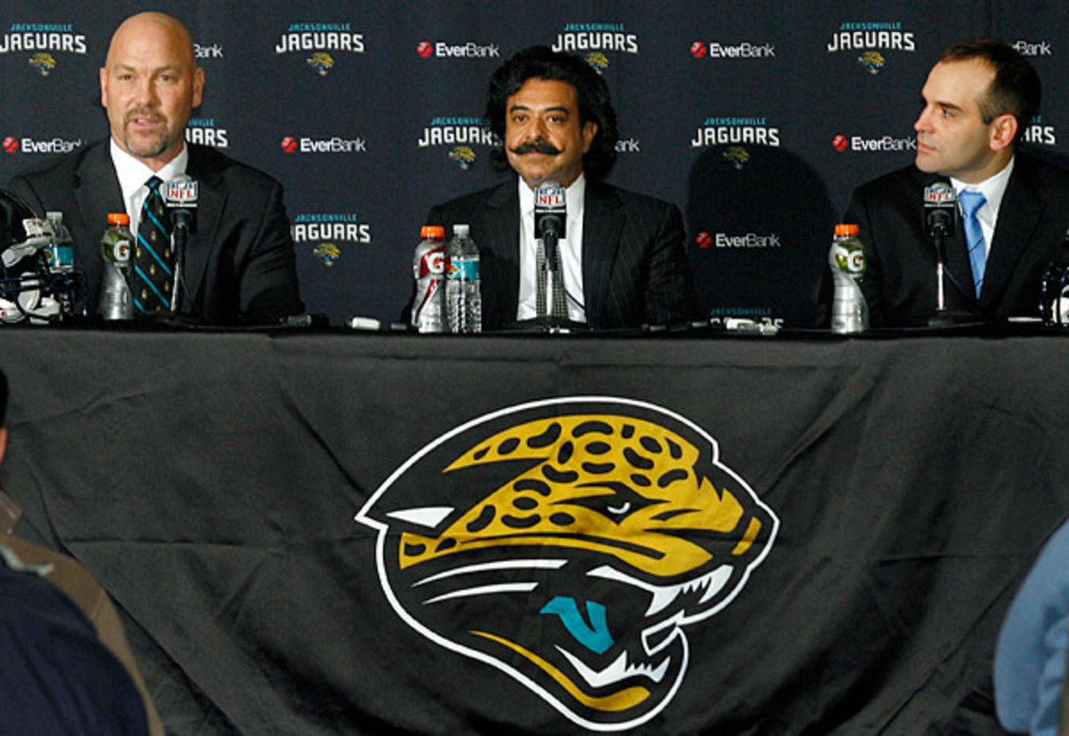 jaguars-gus-bradley-shad-khan-dave-caldwell.jpg