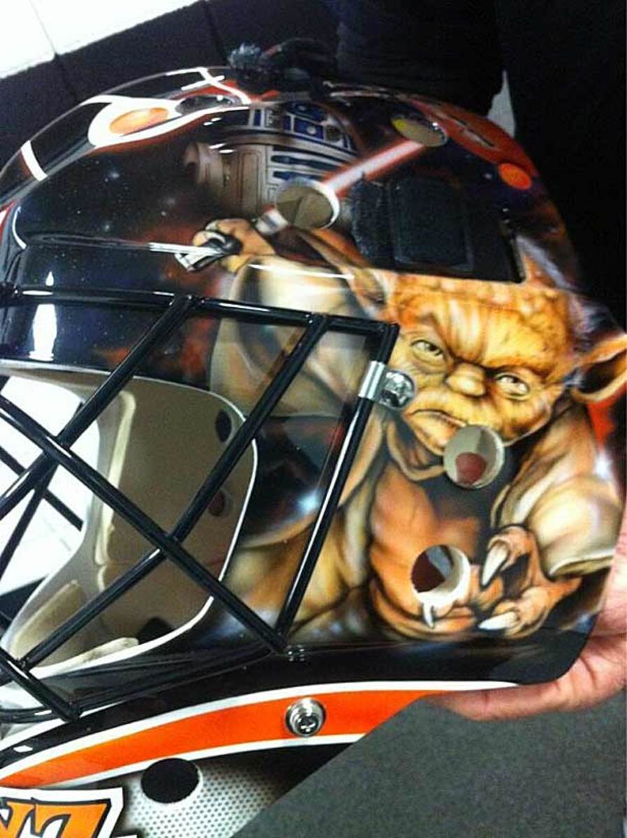 Ilya Bryzgalov's new Star Wars goalie mask