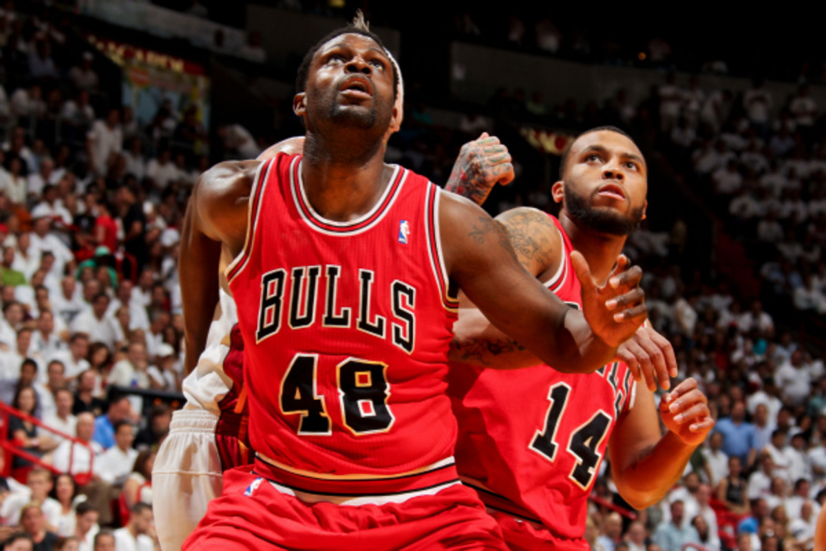 The Bulls agreed to a one-year, veteran minimum deal with center Nazr Mohammed (no. 48). Mohammed provided solid defense off the bench for the Bulls last season. (Issac Baldizon/Getty Images)