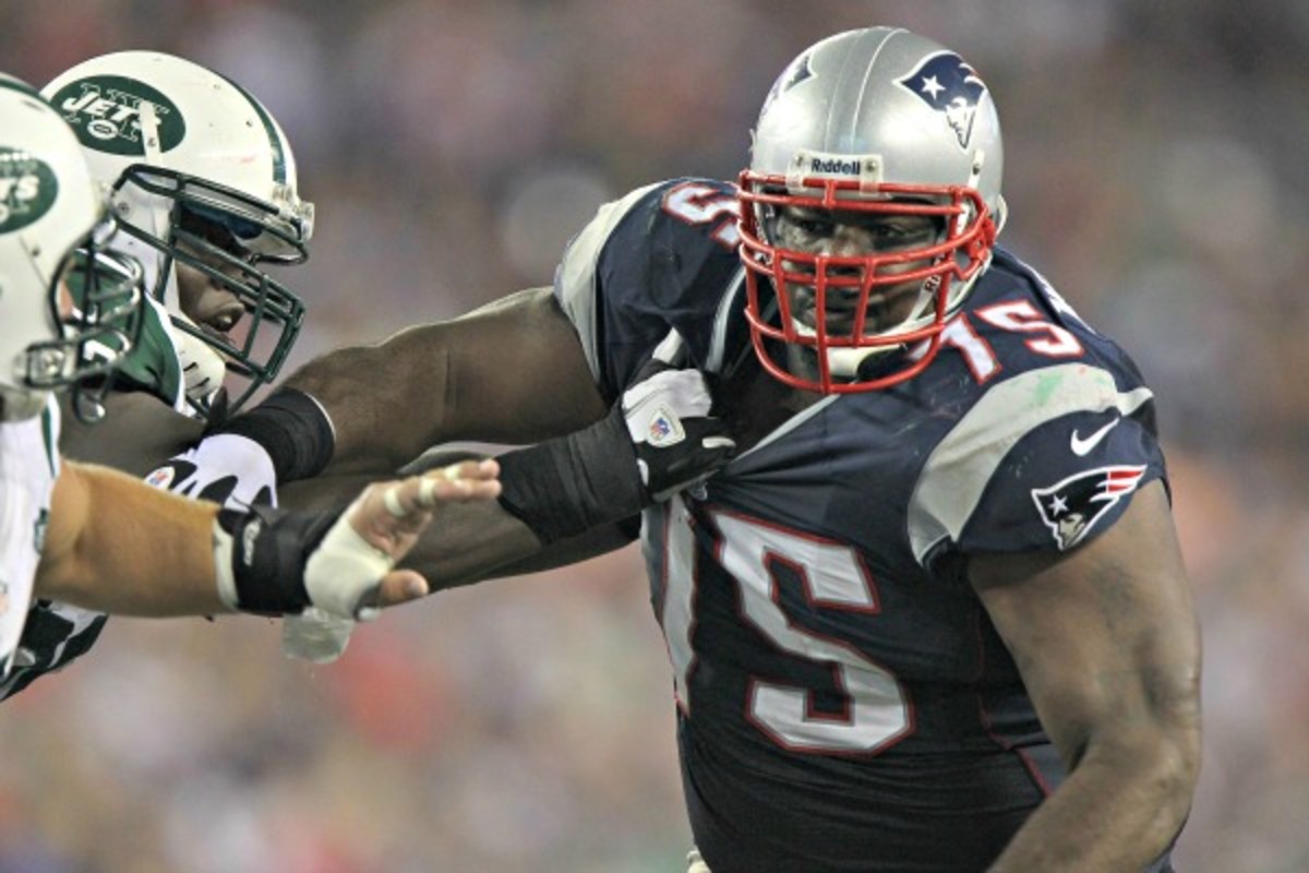 Patriots defensive tackle Vince Wilfork reportedly tore his Achilles. (Al Pereira/Getty Images)