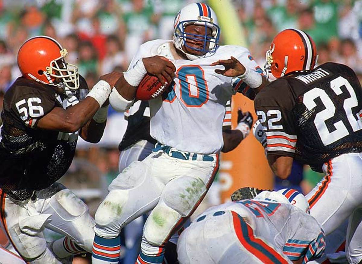 Dolphins defeat Browns