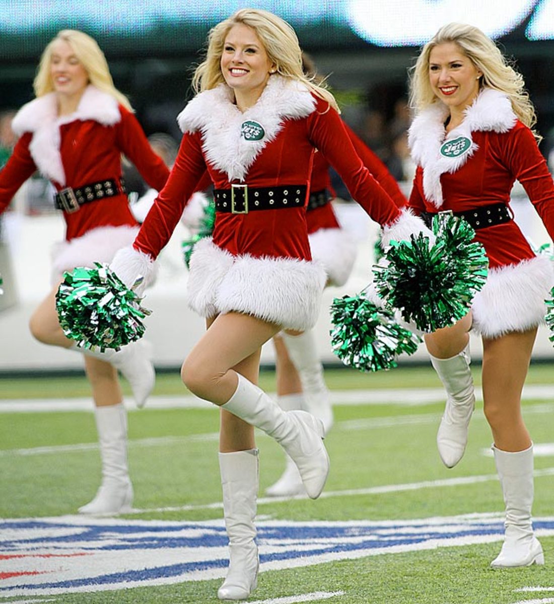 131210081705-new-york-jets-flight-crew-cheerleaders-25304483-single-image-cut.jpg