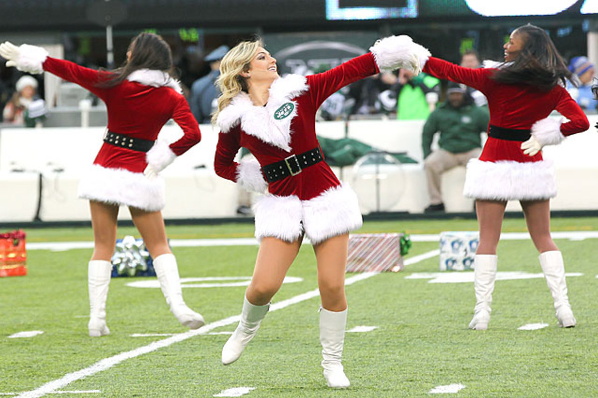 131210081718-new-york-jets-flight-crew-cheerleaders-25305688-single-image-cut.jpg