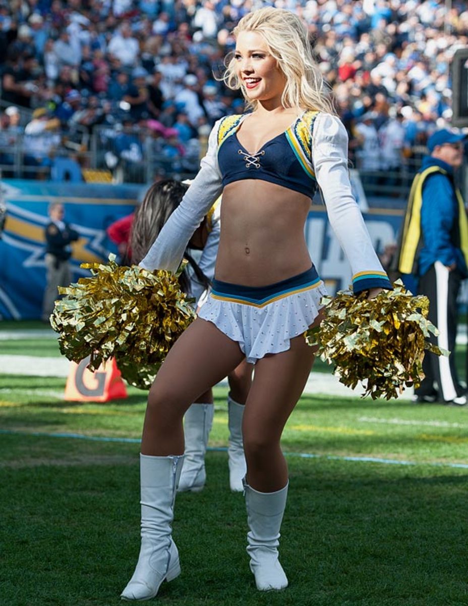 131210081746-san-diego-charger-girls-cheerleaders-25305378-single-image-cut.jpg