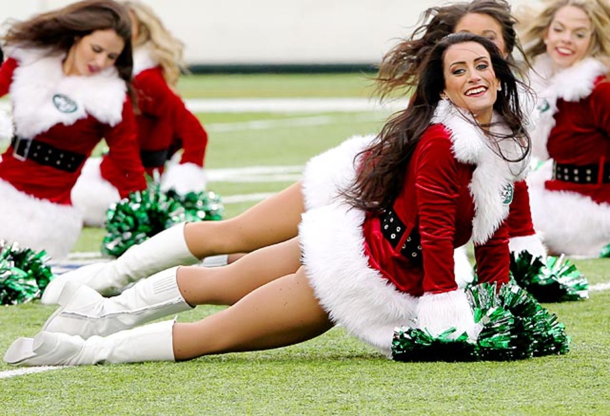 131210081658-new-york-jets-flight-crew-cheerleaders-25302233-single-image-cut.jpg