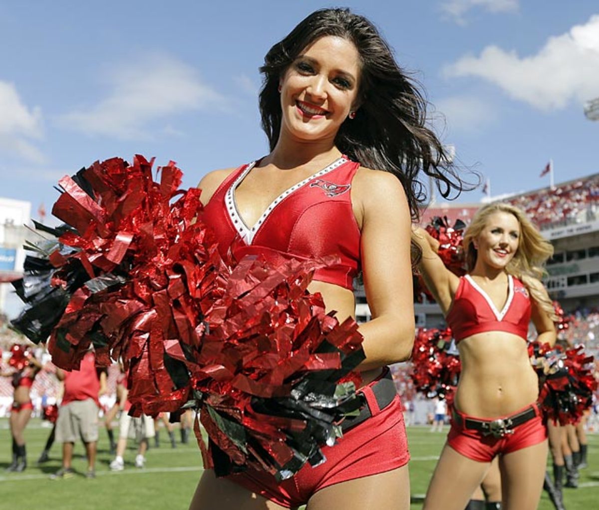 131210081914-tampa-bay-buccaneers-cheerleaders-ap965294252795-16-single-image-cut.jpg