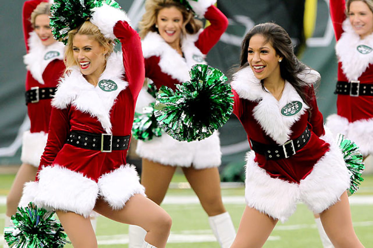 131210081650-new-york-jets-flight-crew-cheerleaders-25302173-single-image-cut.jpg