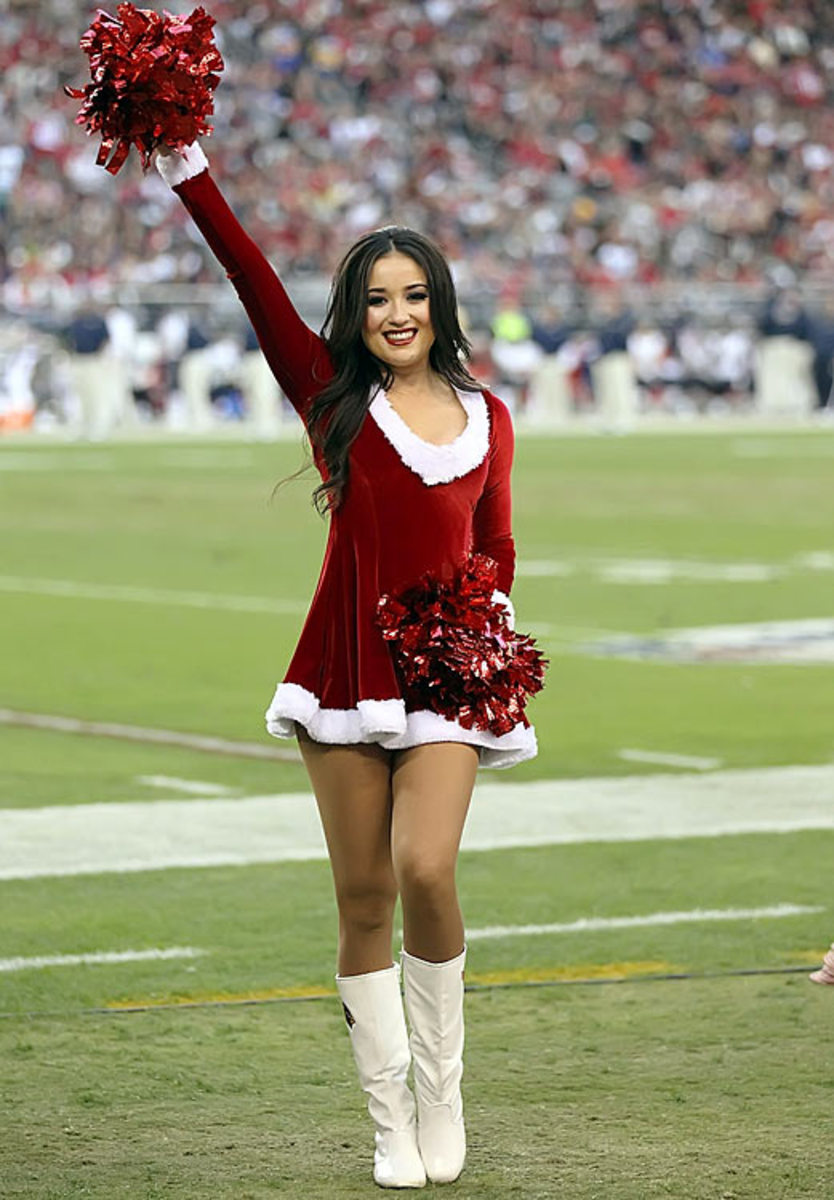 131210081529-arizona-cardinals-cheerleaders-cards-cheer-a08x2825-single-image-cut.jpg