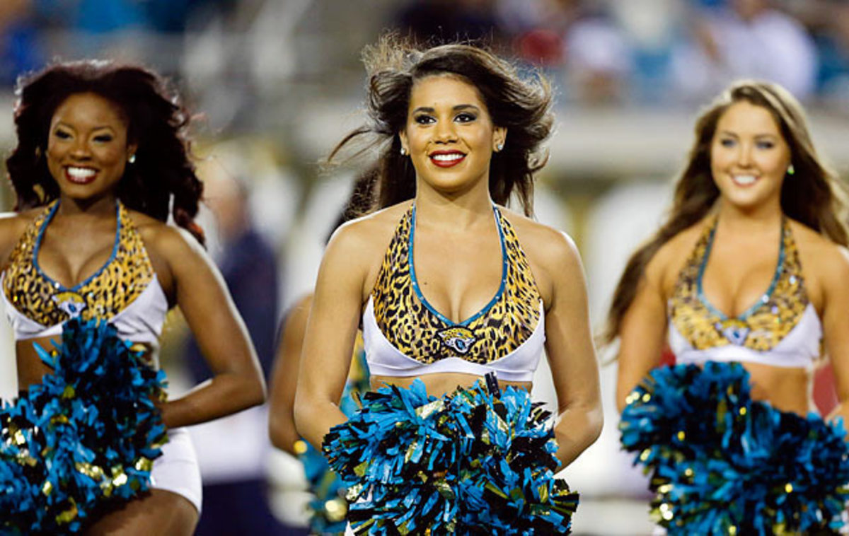 131210081613-jacksonville-jaguars-the-roar-cheerleaders-ap345049648470-3-single-image-cut.jpg