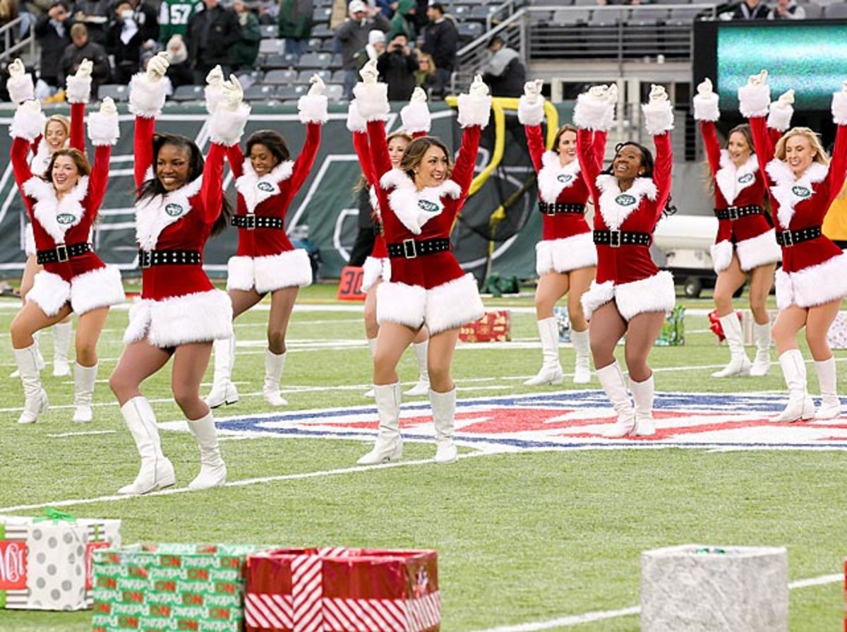 131210081725-new-york-jets-flight-crew-cheerleaders-25305748-single-image-cut.jpg