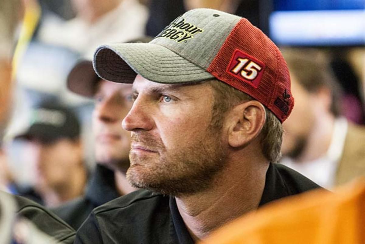Trying to help his team left Clint Bowyer in the hot spotlight of the Chase cheating scandal.