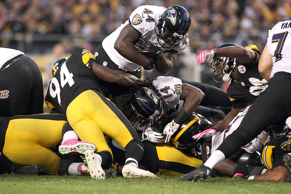 ravens-steelers-vonta-leach-800