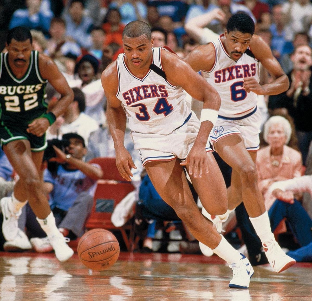 1986-Julius-Erving-Charles-Barkley-05872075.jpg