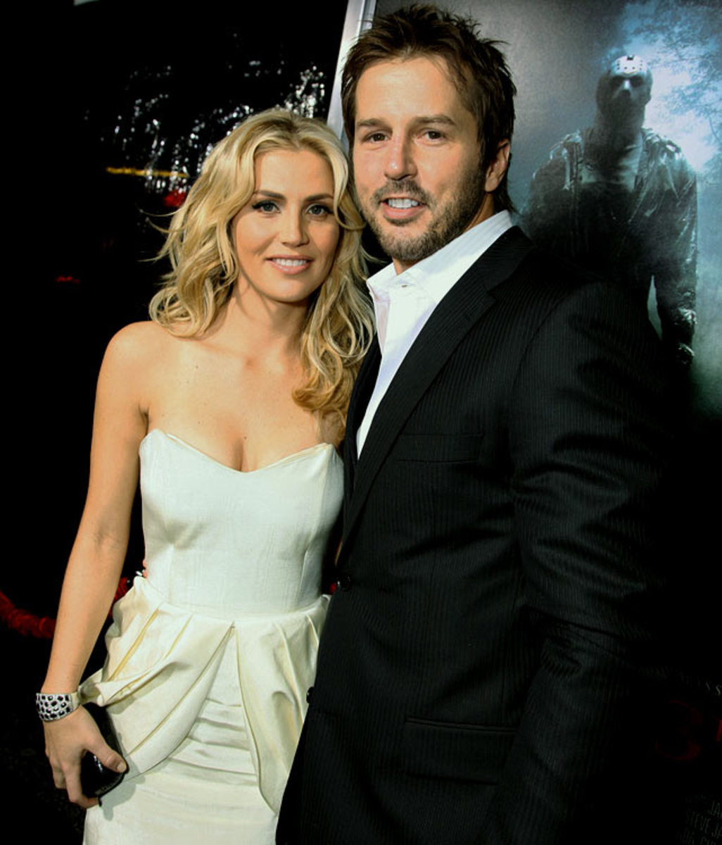 Willa Ford and Mike Modano Divorcing