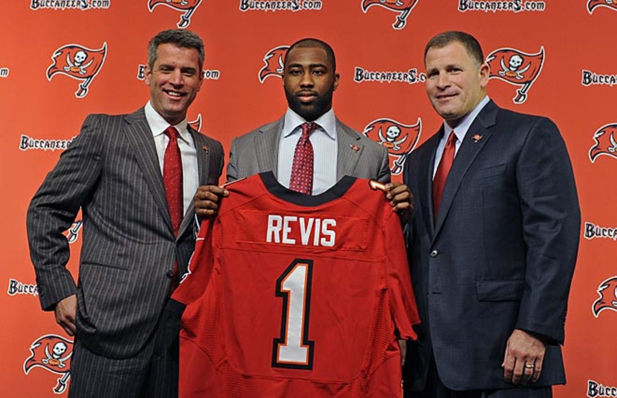 Darrelle Revis