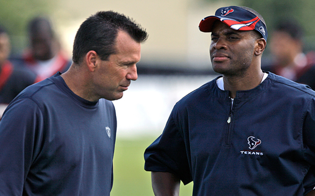 With head coach Gary Kubiak gone, Texans general manager Rick Smith is on the hook for a quick turnaround. (David J. Phillip/AP)