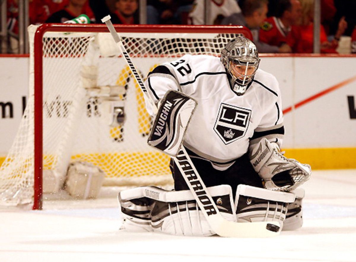 Jonathan Quick will likely be the favorite to start for the U.S. in Sochi, but he will have stiff competition. [Gregory Shaums/Getty Images]