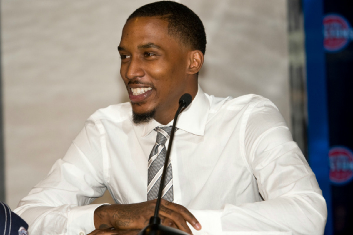Brandon Jennings is happy not to have to share this mic (Allen Einstein/National Basketball)