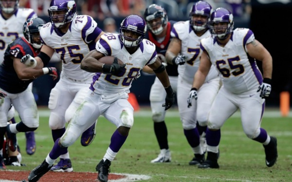 NFL players to be removed from game for not adhering to new padding