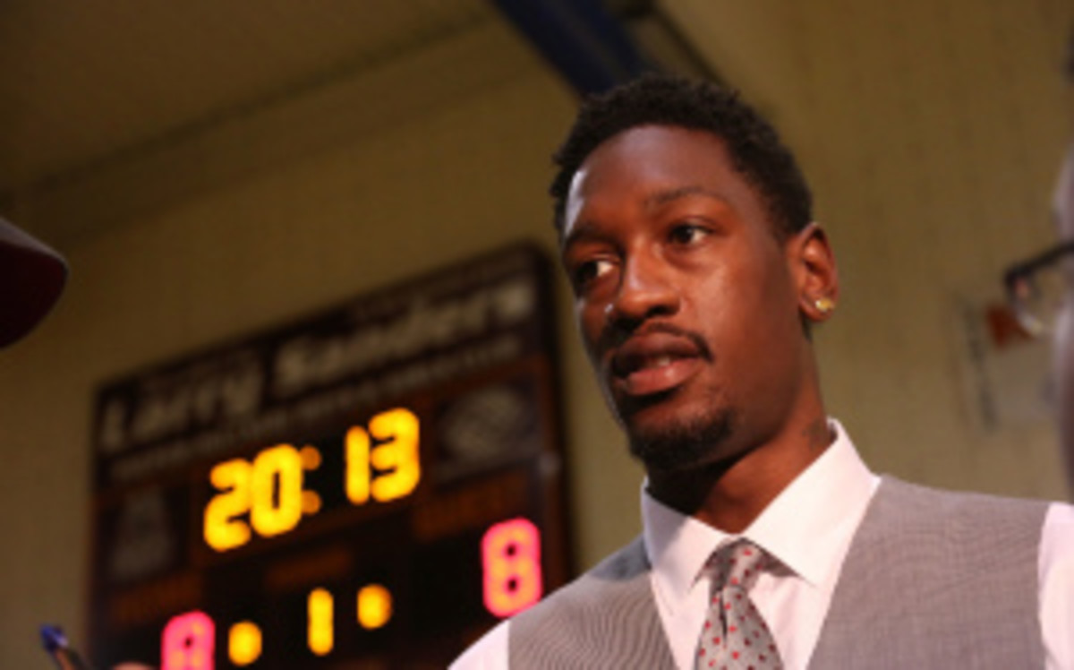 A former agent for Milwaukee Bucks center Larry Sanders is suing Sanders' current agency for allegedly poaching the Bucks' center. (Gary Dineen/Getty Images)