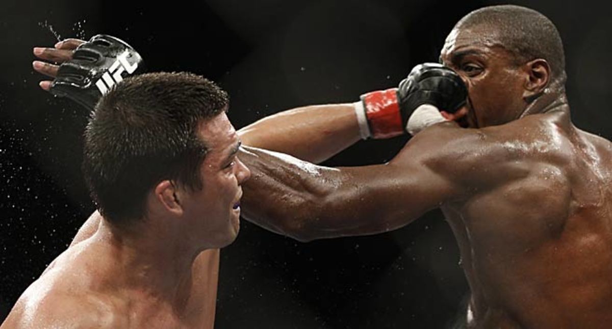 Having lost four of his last seven fight, Lyoto Machida (left) needs to start reasserting himself.