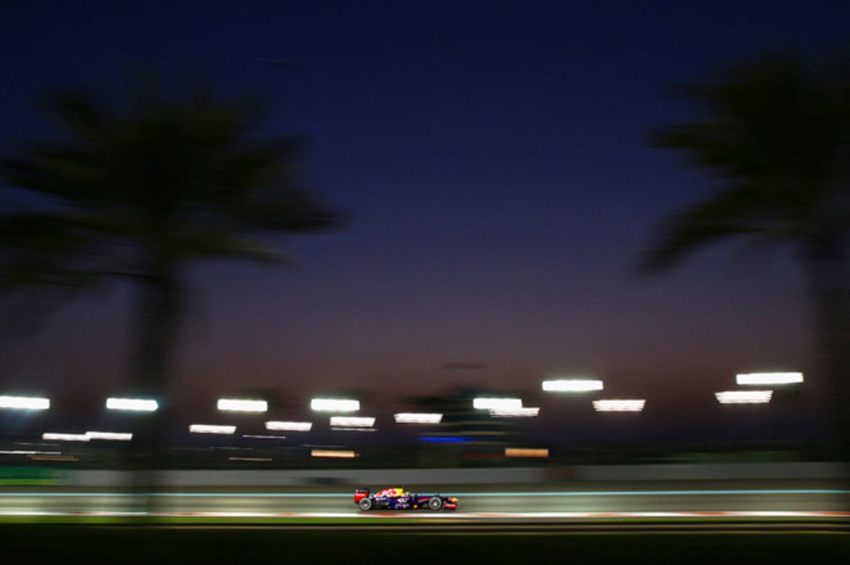 Sebastian Vettel won his seventh in a row, matching Michael Schumacher's feat in 2004. 