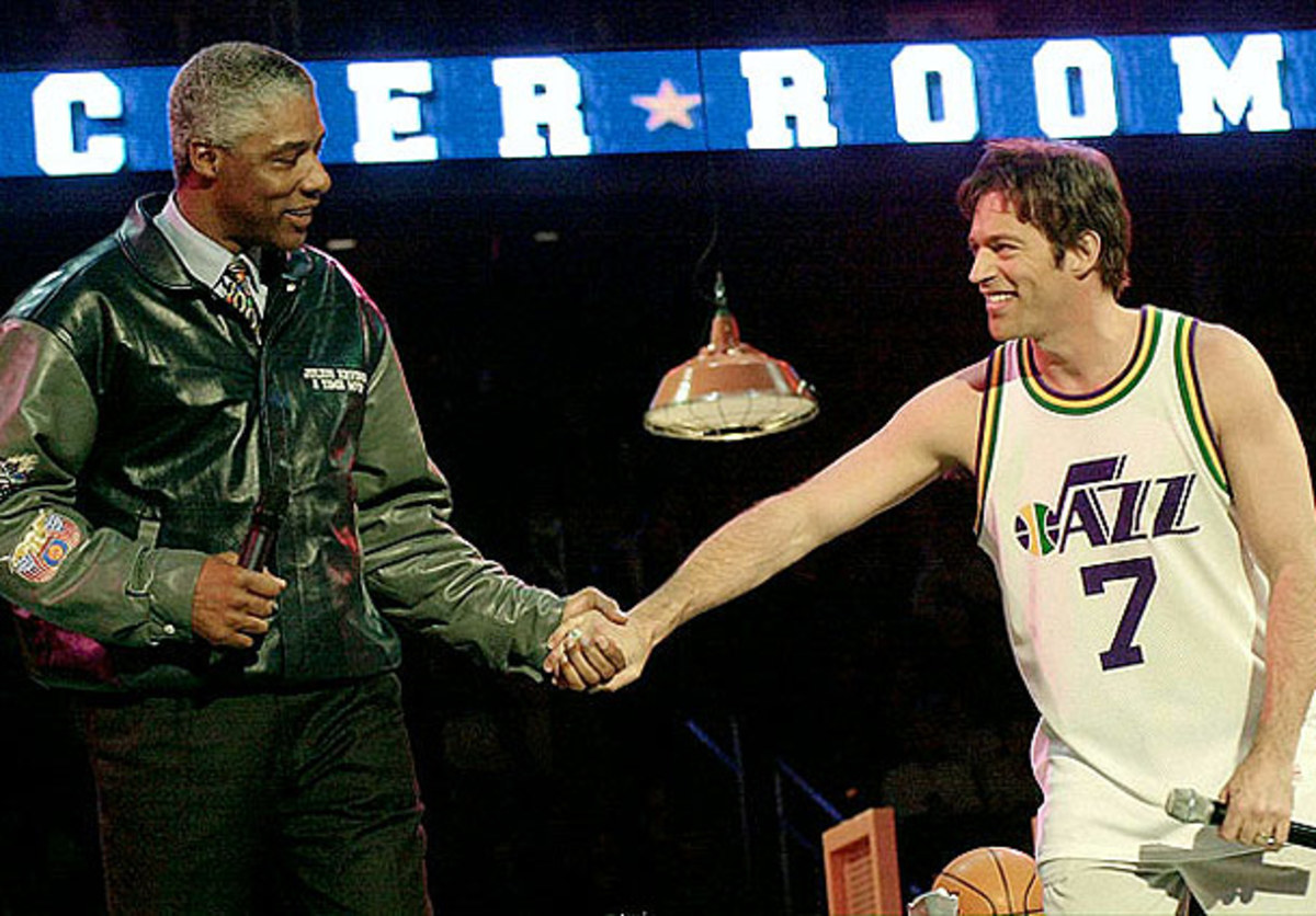 Harry Connick Jr., Julius Erving at the 2001 All-Star Game