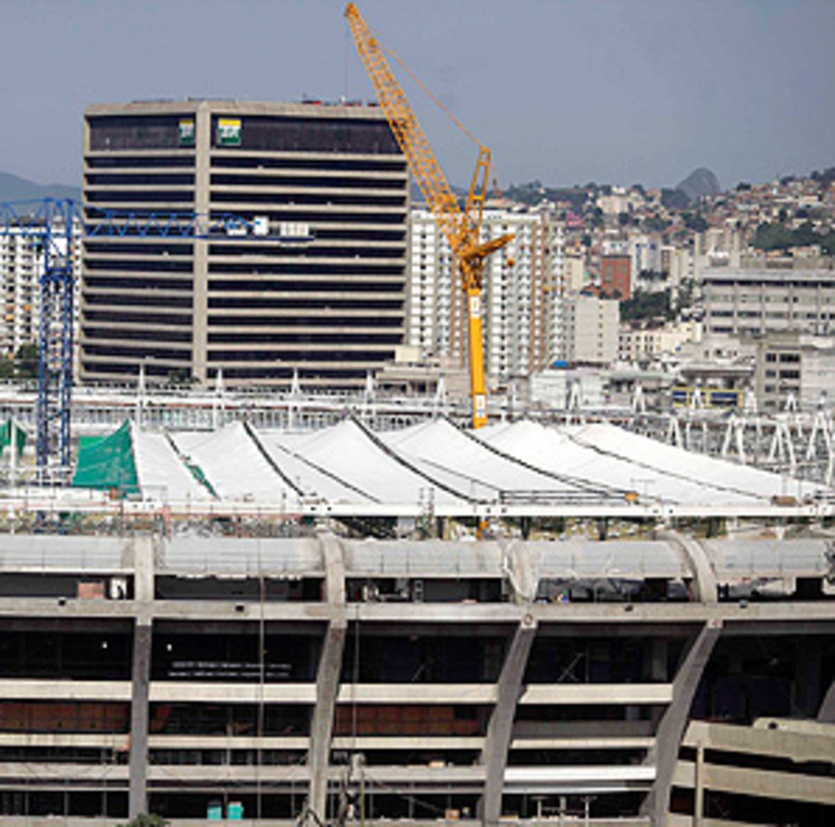 130219165335-maracana-stadium-1-single-image-cut.jpg