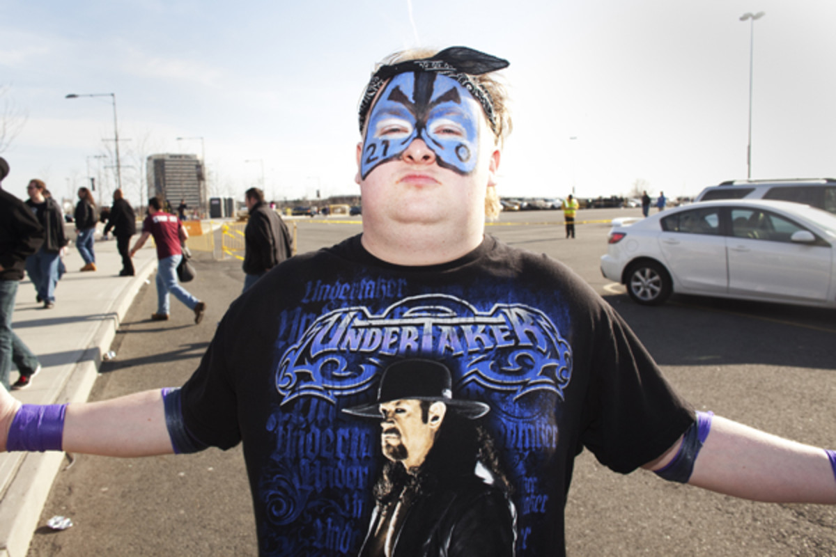 laurencaulk_130407_wrestlemania-7341.jpg