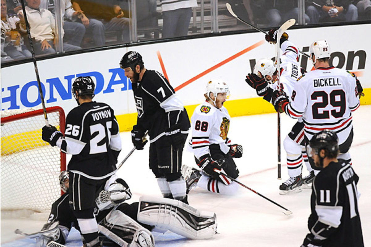 Patrick Kane goal Game 4 Blackhawks Kings