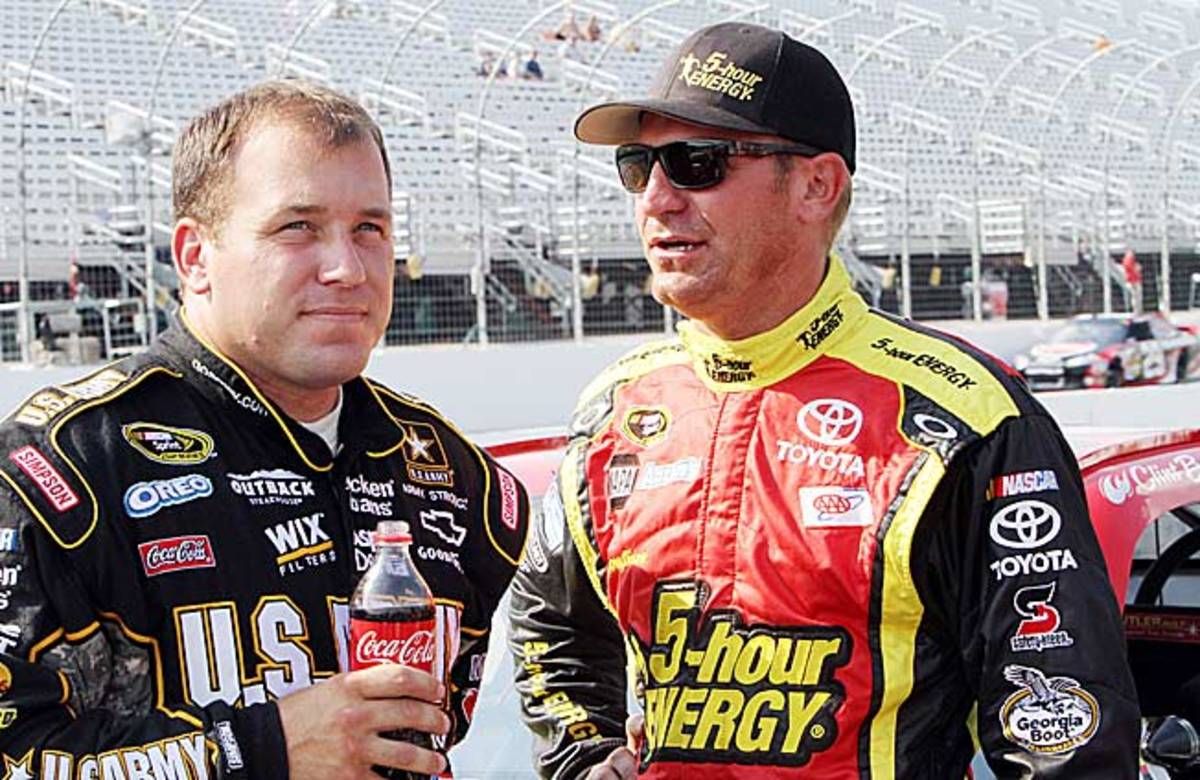 Clint Bowyer (right) has apologized to Ryan Newman (left) for nearly costing him a Chase berth.