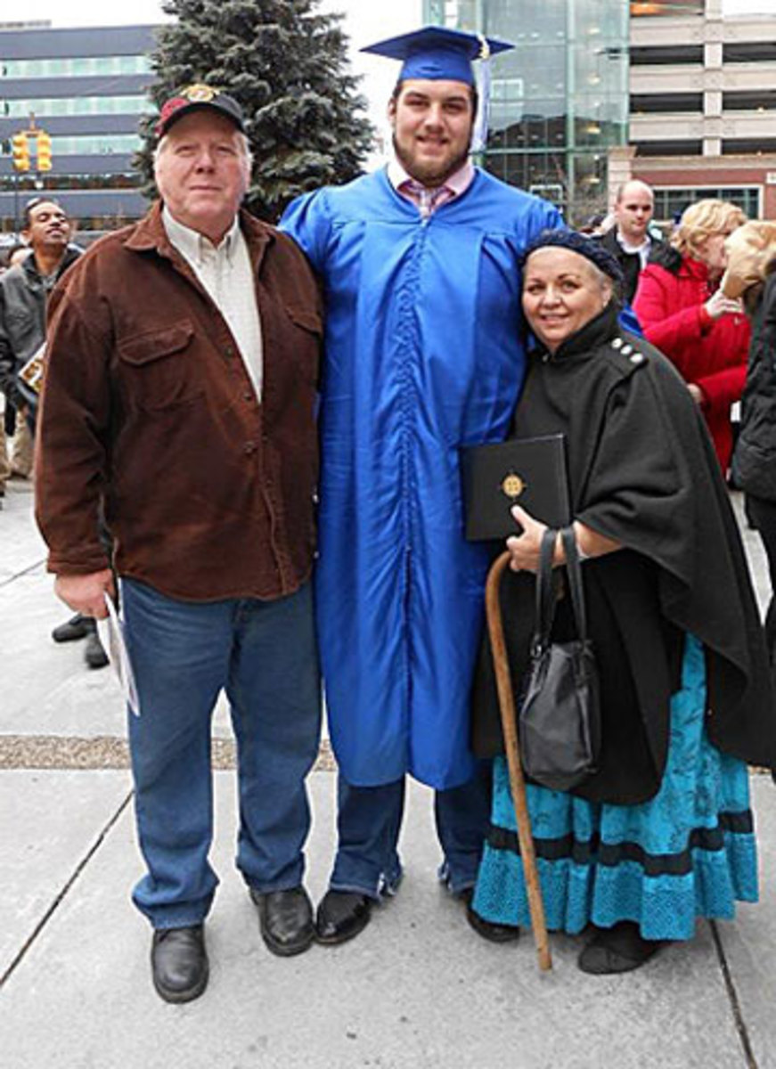 tim-lelito-grandparents-360