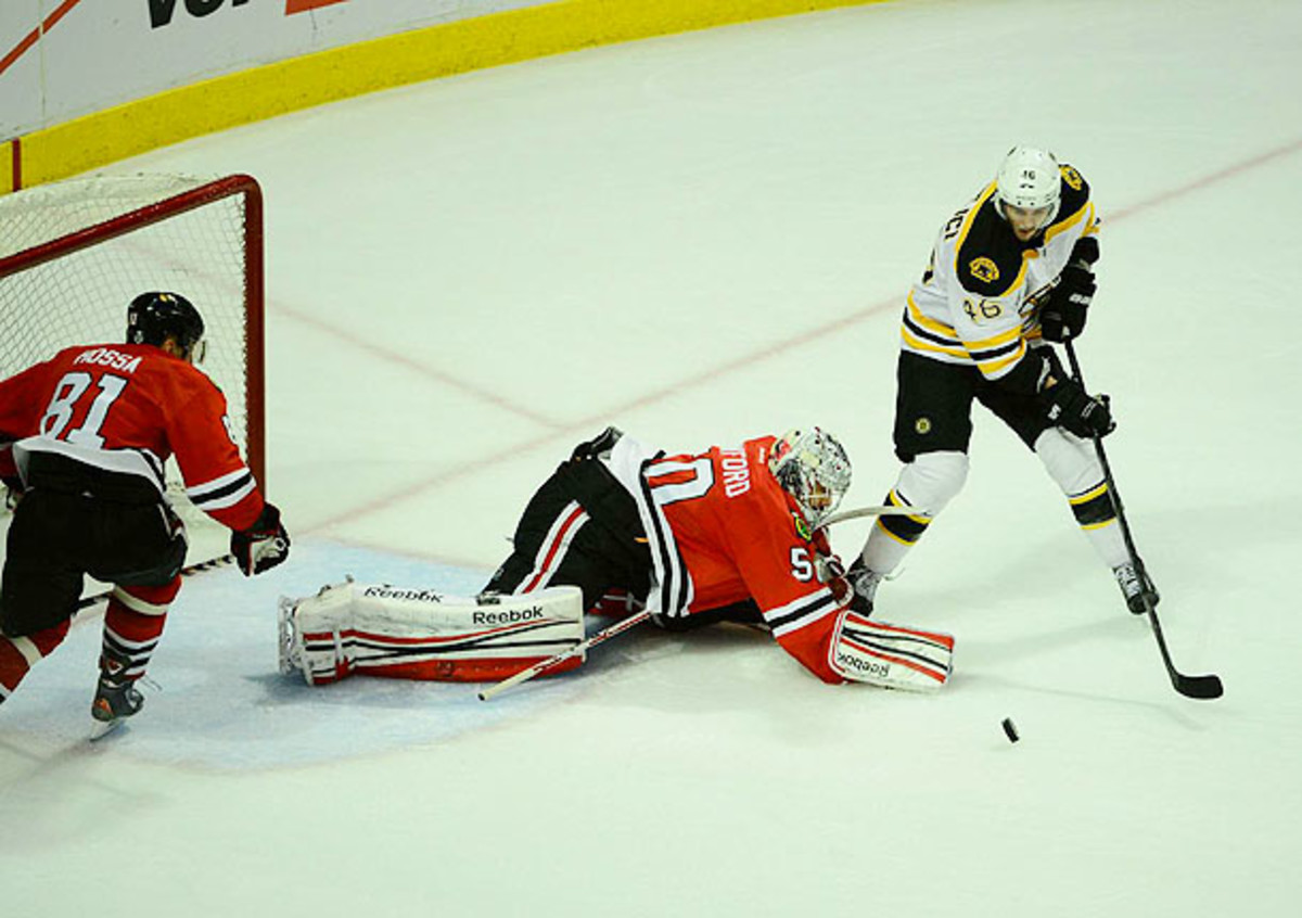 After two games and 4 overtimes, the Stanley Cup winner could be decided by a few lucky bounces. (John Biever/SI)