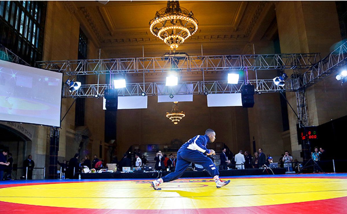 130529111936-wrestling-grand-central-1-single-image-cut.jpg