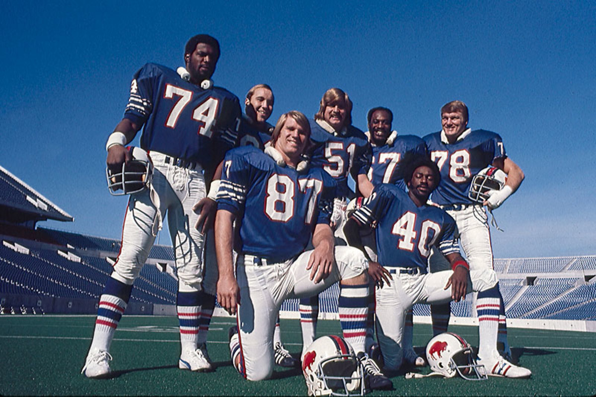 Simpson had an abiding respected for his O-line, dubbed The Electric Company because they turned on The Juice. (Wil Blanche/Sports Illustrated)