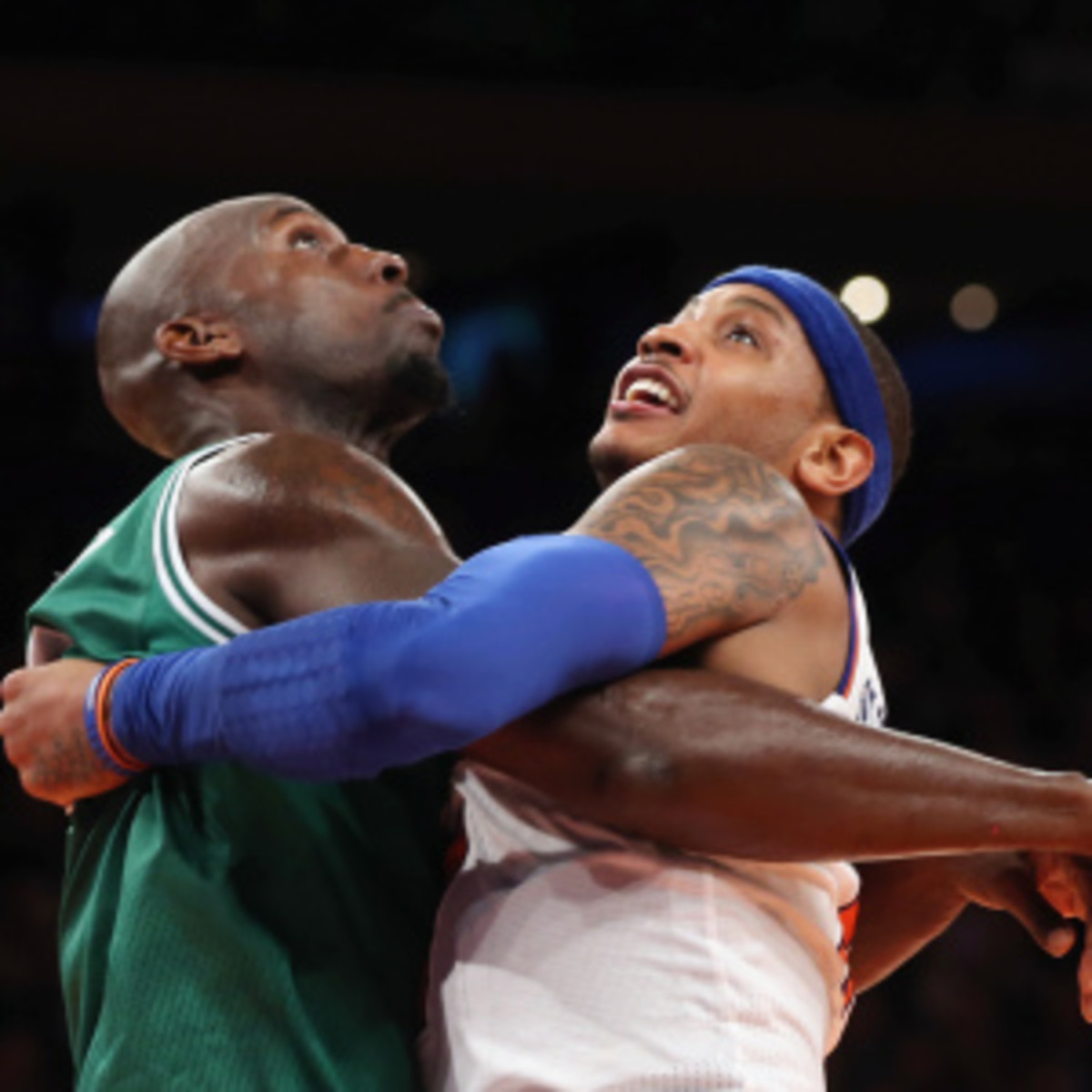 Carmelo Anthony will appeal the $176,000 he lost from a one-game suspension. (Bruce Bennett/Getty Images)