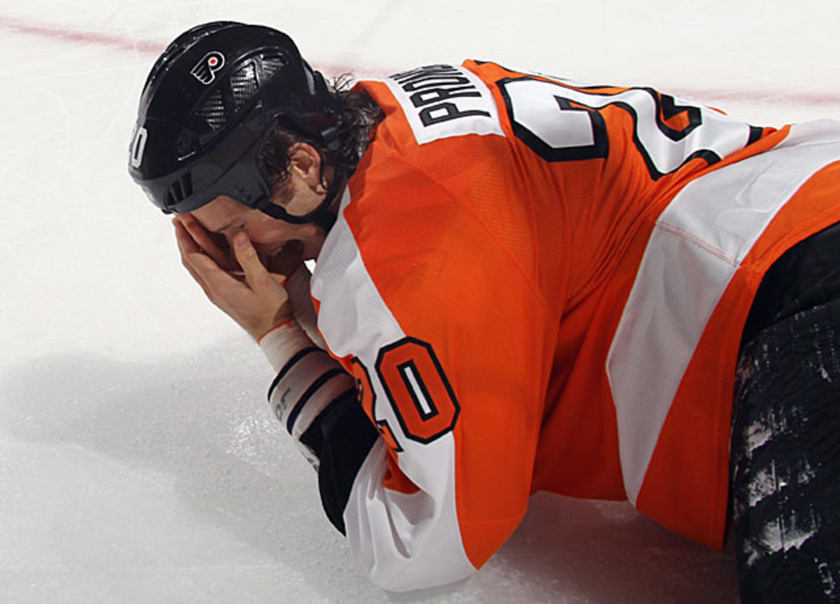 FLYERS: Pronger's prognosis might not be so grim (With Video