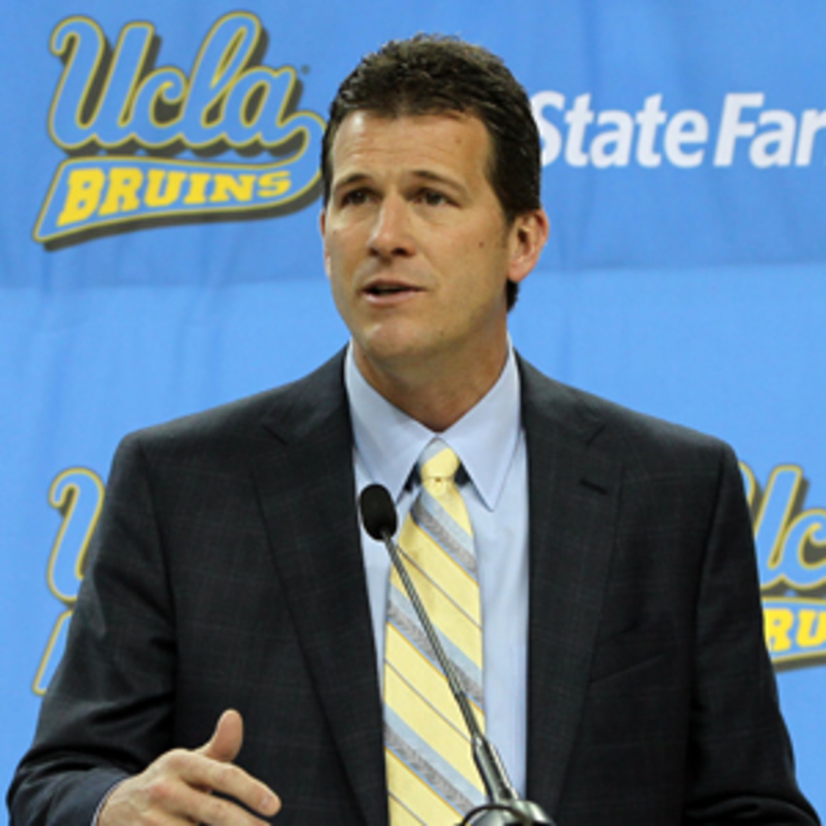 Steve Alford fell out of favor with Iowa boosters for his handling of the Pierre Pierce sexual assault case. (Victor Decolongon/Getty Images)