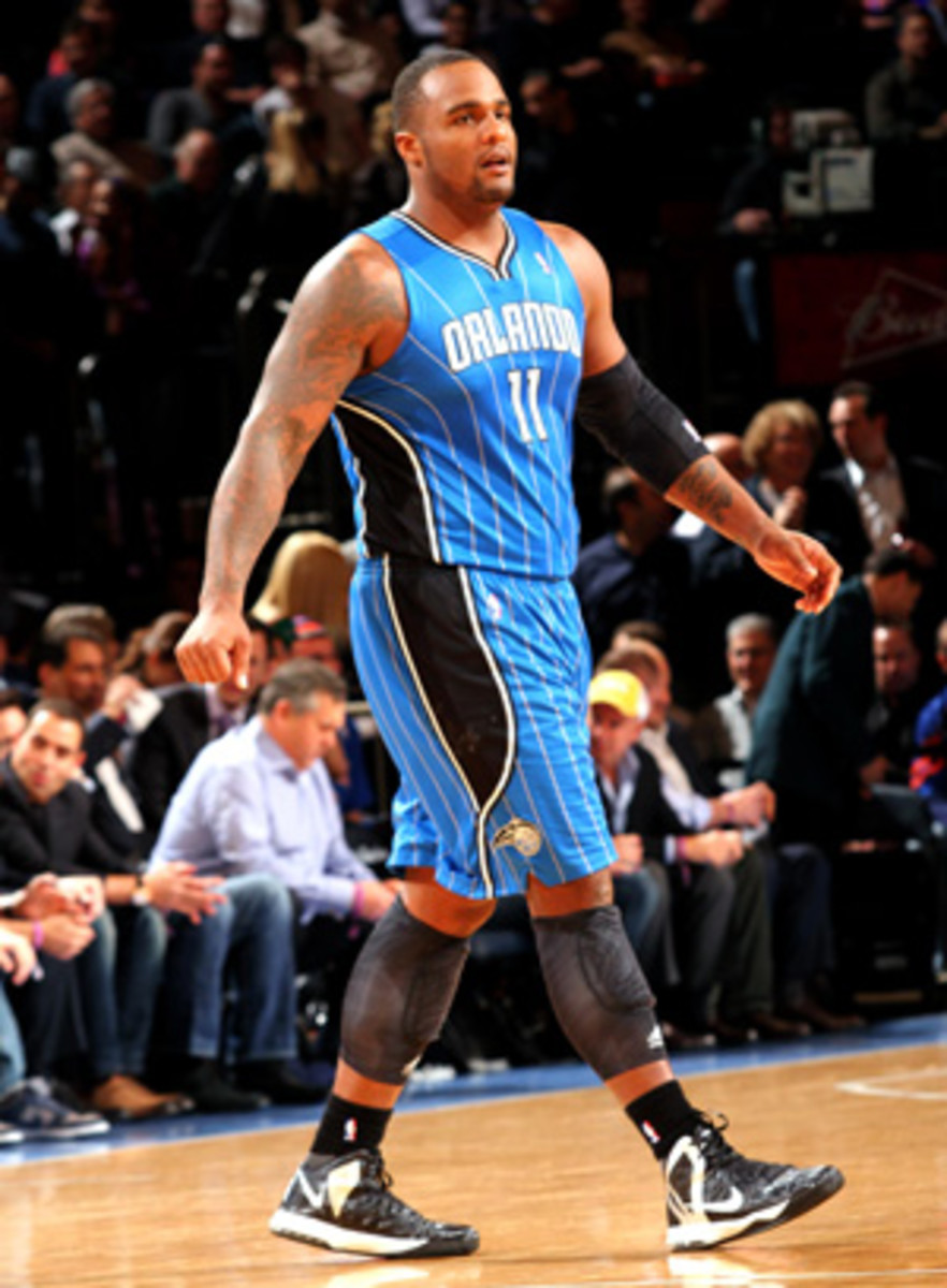 Magic forward Glen Davis broke his left foot. (Ray Amati/Getty Images)