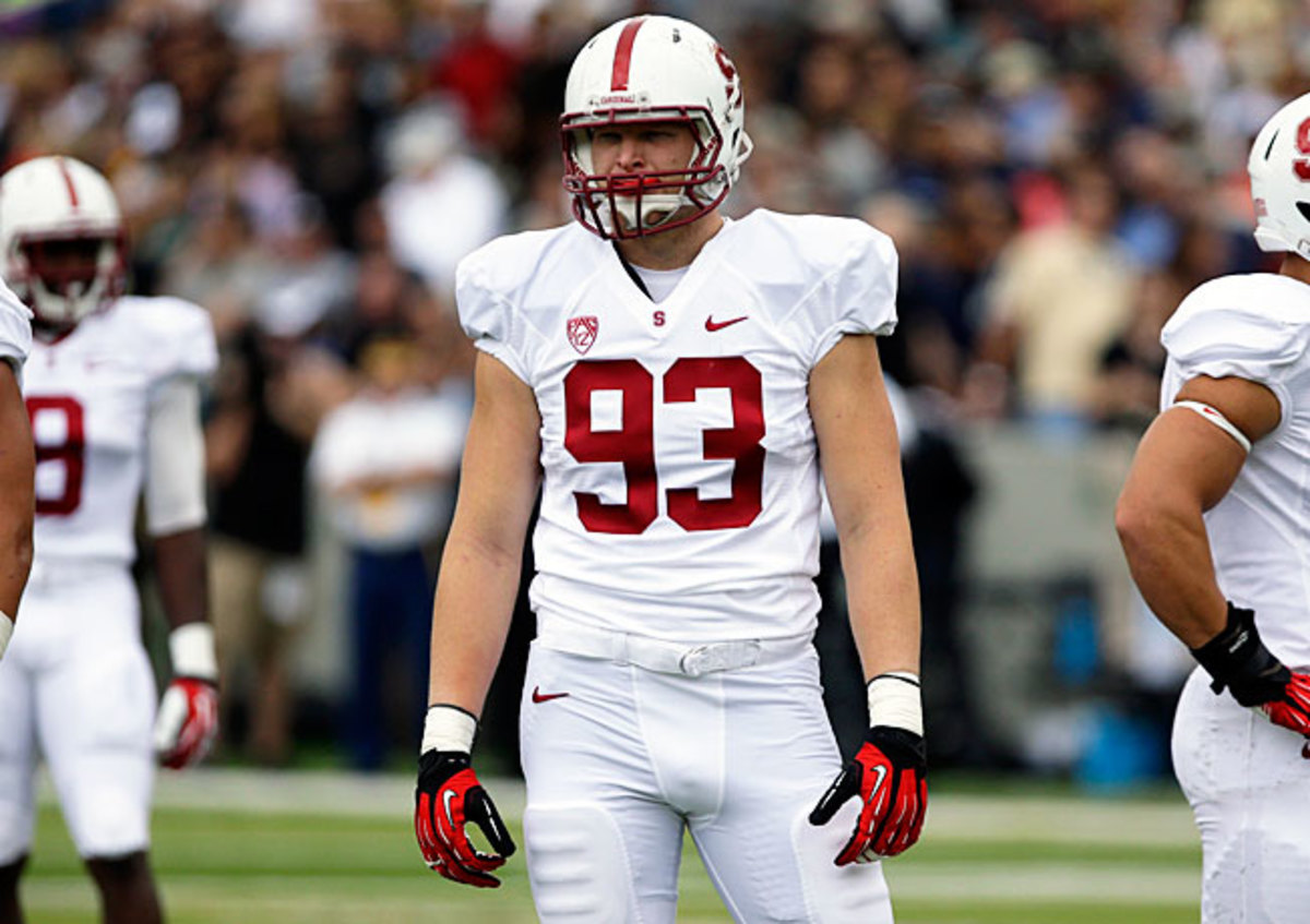 A first-team All-Pac-12 selection last year, Stanford's Trent Murphy (93) already has 9.5 sacks in 2013.